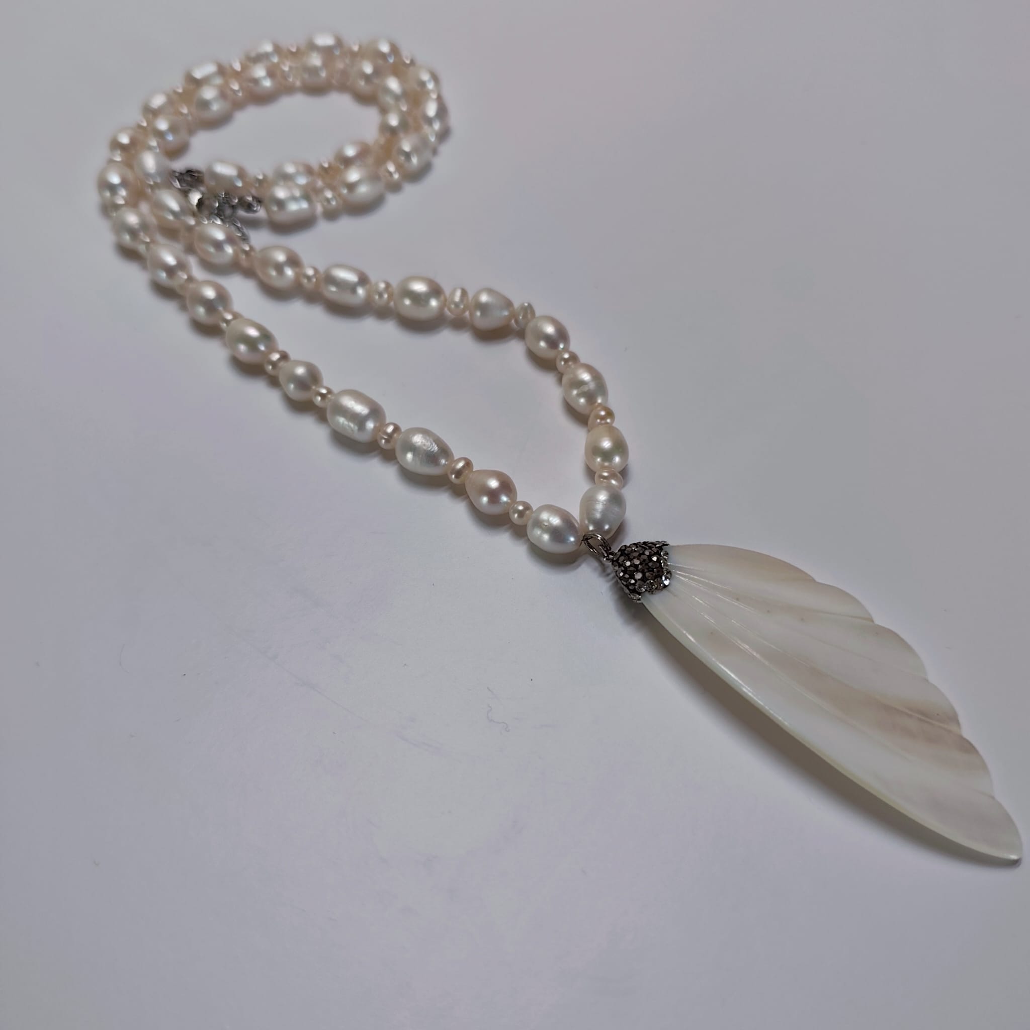 Handmade Pearl Necklace - Image 3